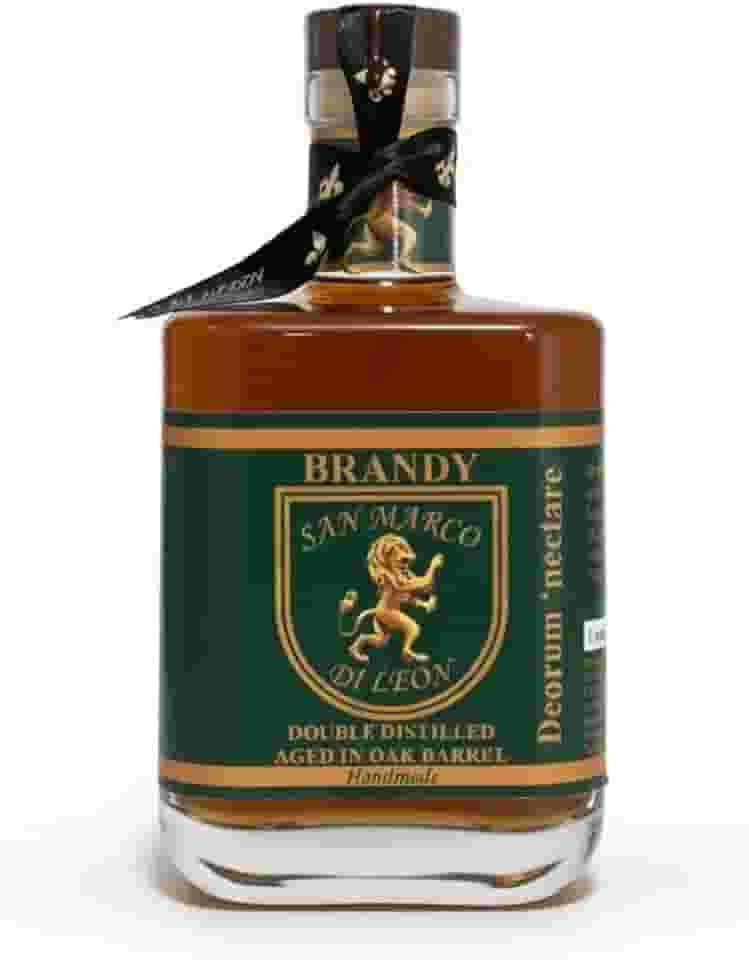 BRANDY SAN MARCO DI LEON - ENVELHECIDO BARRIL DE CARVALHO TOSTA MÉDIA - DUPLA DESTILAÇÃO - ARTESANAL - SABOR SUAVE E AMADEIRADO - NOTAS FRUTAS VERMELHAS, AVELÃ, MEL E CHOCOLATE - 700 ml 40% vol.