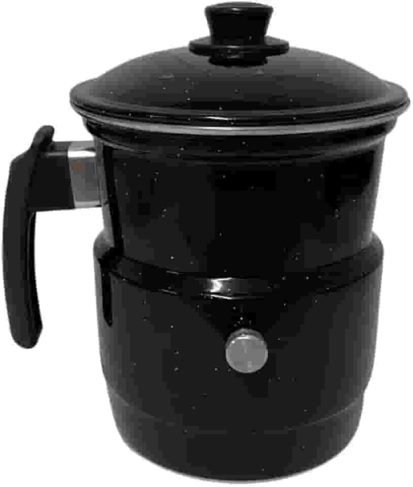 Leiteira, Fervedor de Leite com Apito 1,5L na cor preta.