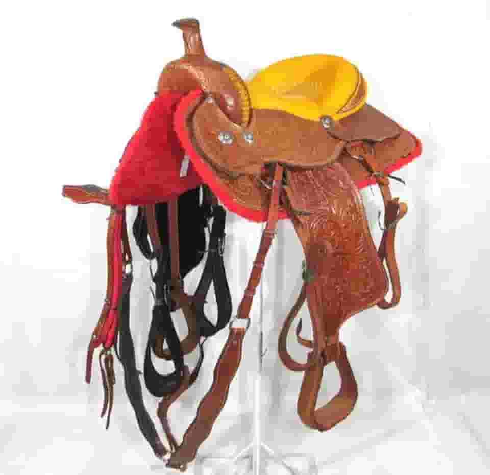 Sela Americana Amarela Quarto de Milha Entalhada Completa Profissional Luxo 16 Polegadas