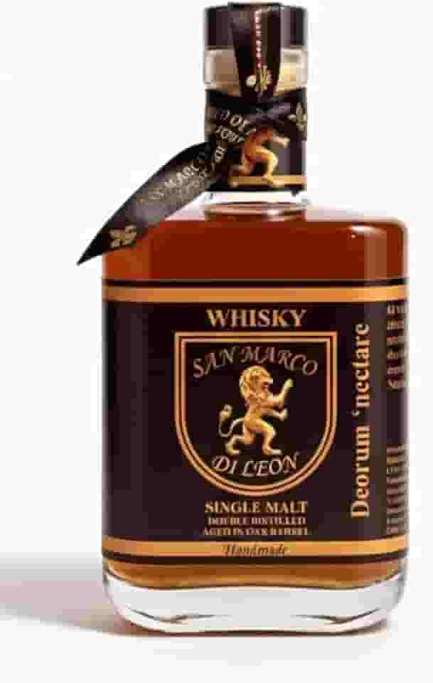 SINGLE MALT WHISKY SAN MARCO DI LEON - ENVELHECIDO 3 ANOS EM BARRIL DE CARVALHO TOSTA MÉDIA - DESTILAÇÃO DUPLA - ARTESANAL - SABOR SUAVE AMADEIRADO COM NOTAS DE AMÊNDOAS, NOZES E MEL - 700 ml 40% vol.