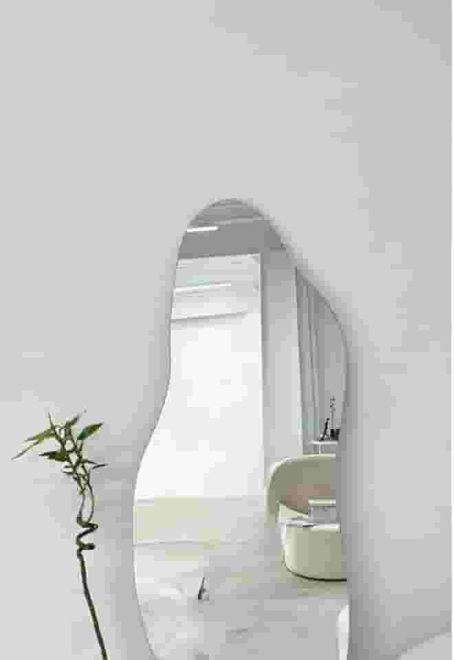 Espelho De Corpo Inteiro | Design OrgâNico Flame | Formas Onduladas E Decorativas | PeçA úNica Para Ambientes Modernos