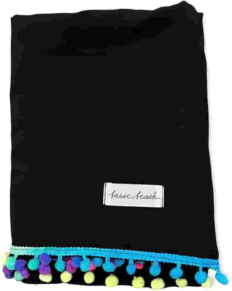 Canga de Praia lisa preta com pompom colorido