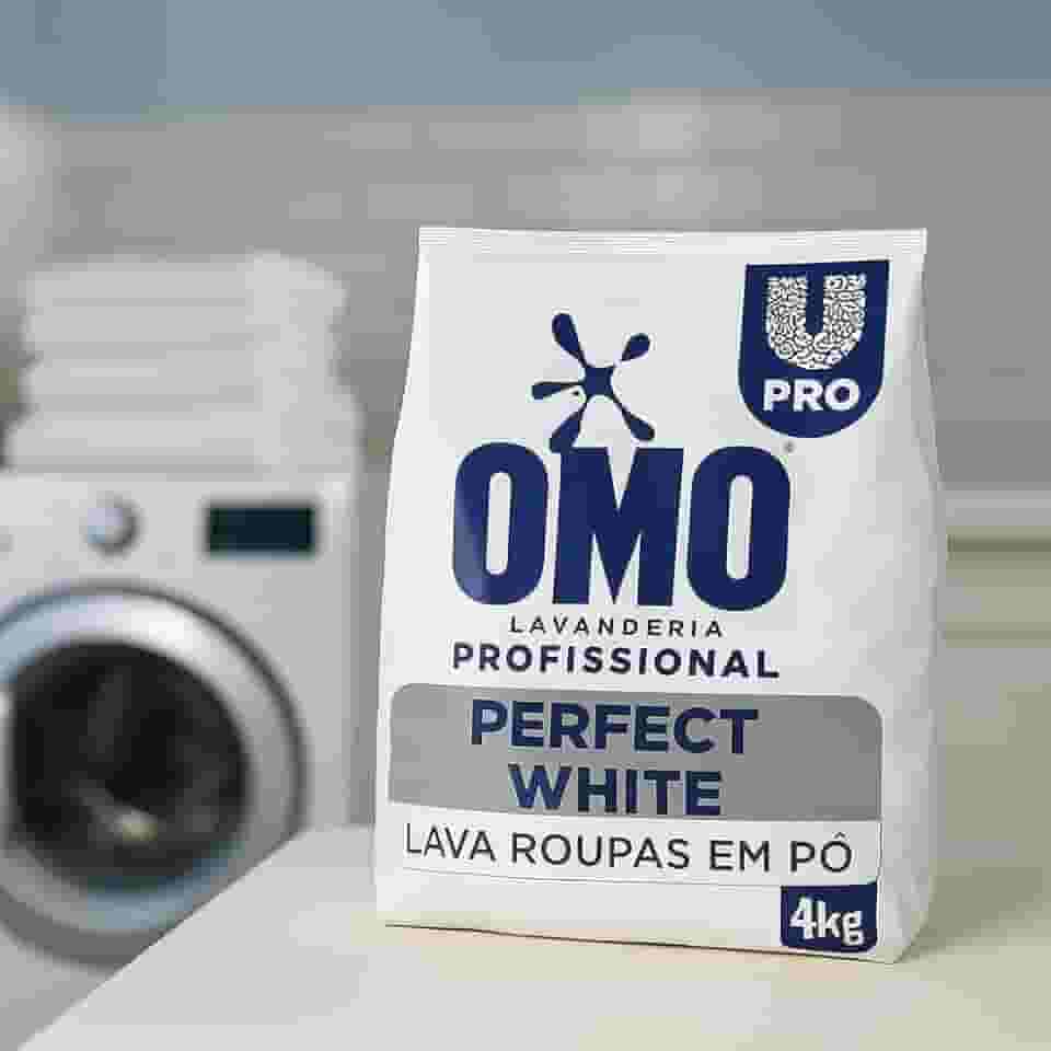 OMO Lavanderia Profissional Perfect White, Sabão em Pó para Roupas Brancas, Fórmula Superconcentrada, 4kg, Rende 93 Lavagens, com Tecnologia Advanced Whitening