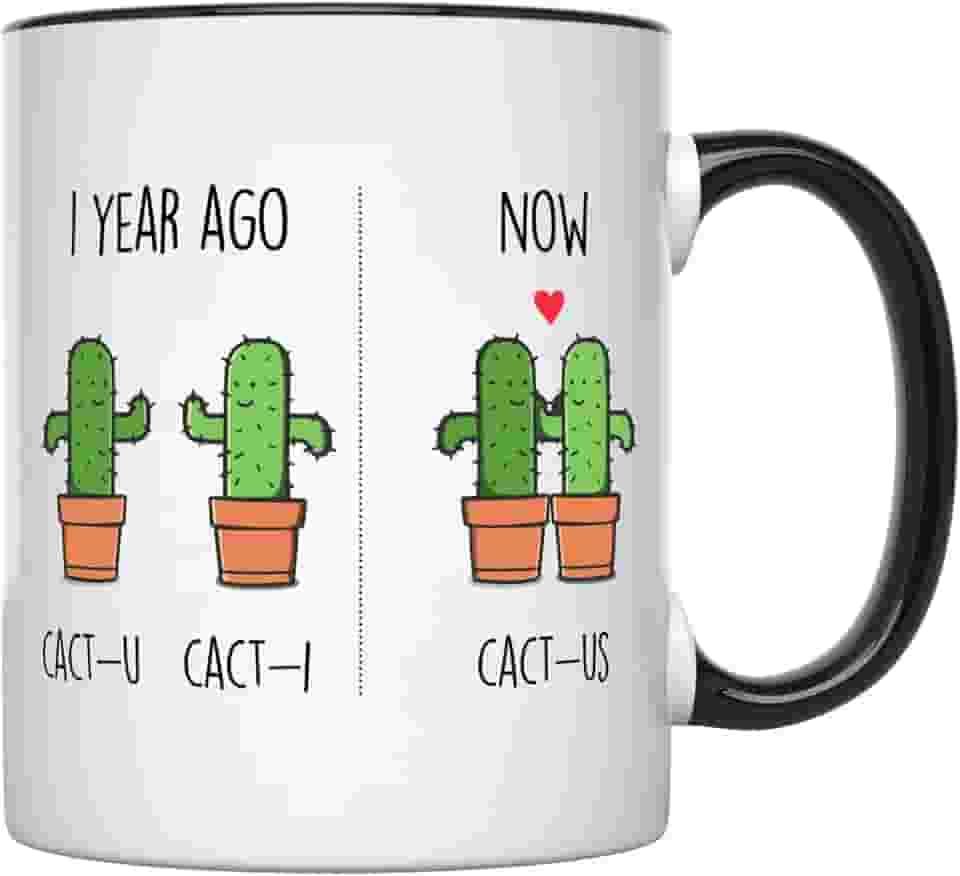 YouNique Designs Caneca de 1 ano de namoro, 325 ml, caneca de café engraçada de aniversário de 1º ano para casais, alça preta
