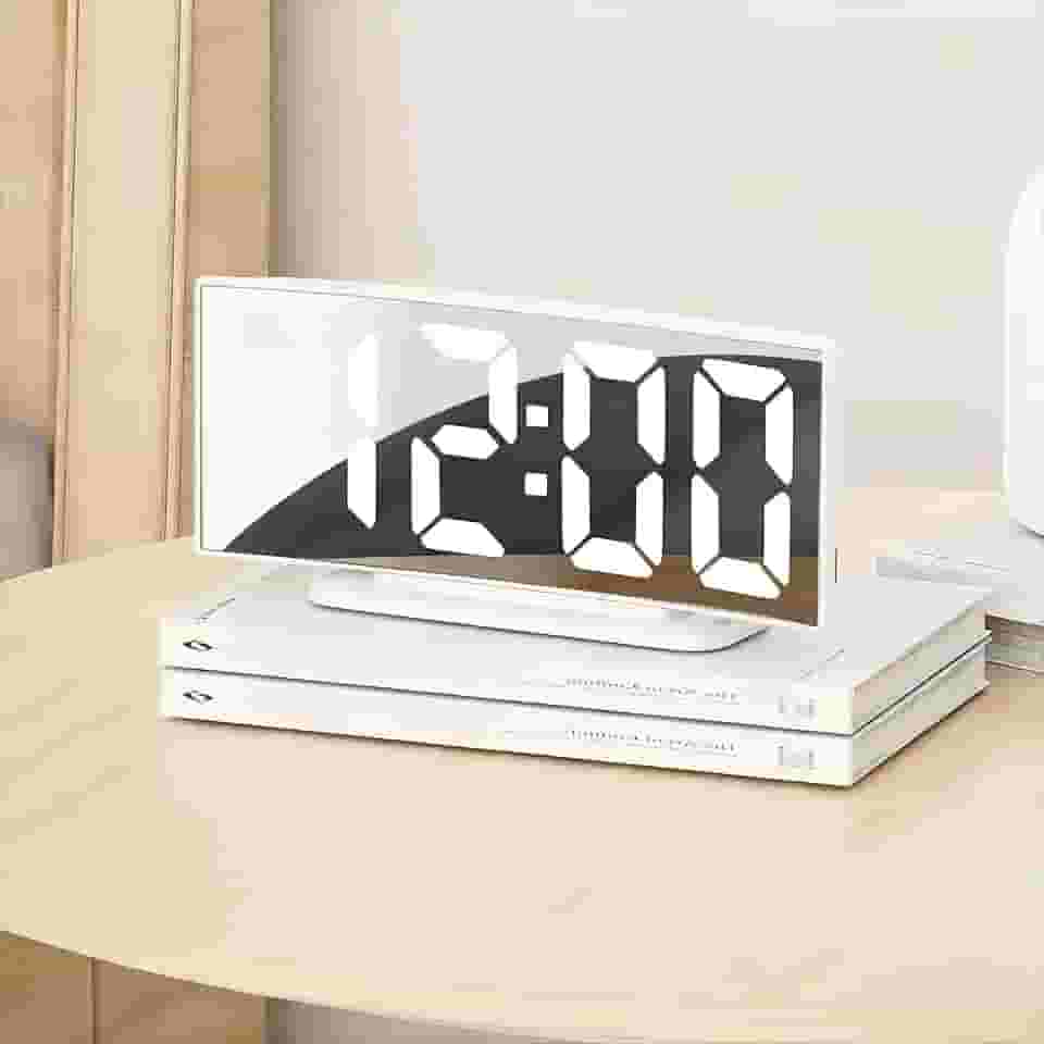 Despertador digital com visor grande 12/24H, despertador alimentado por bateria para casa, escritório, quarto, Natal, Halloween, presente de aniversário para mulheres, meninos, meninas (não inclui