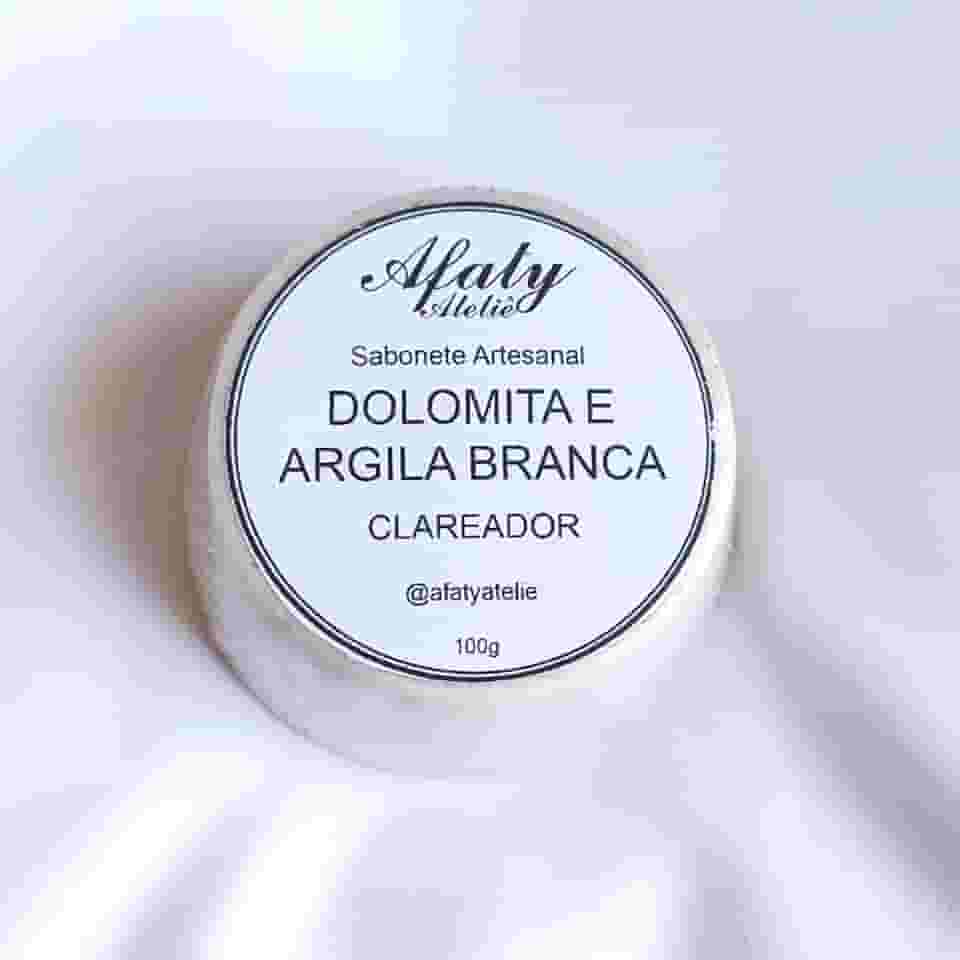 Sabonete de Dolomita e Argila Branca 100g – Clareador, Pele de Porcelana | Afaty