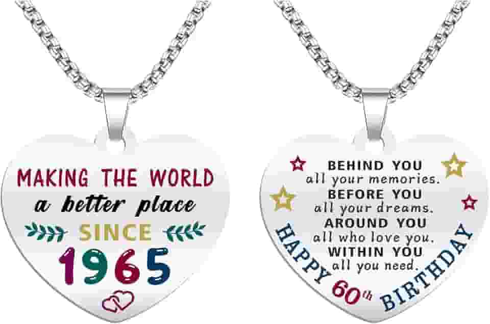 Presentes de aniversário de 60 anos para mulheres - Presentes de aniversário nascidos em 1965 - Colar com pingente de coração de aço inoxidável gravado - Presente de aniversário para mulheres de 60