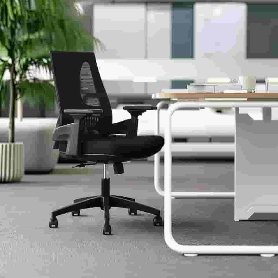 Cadeira De Escritório Nr17 Ergonômica Diretor Giratória Modelo Toledo Cor Preto