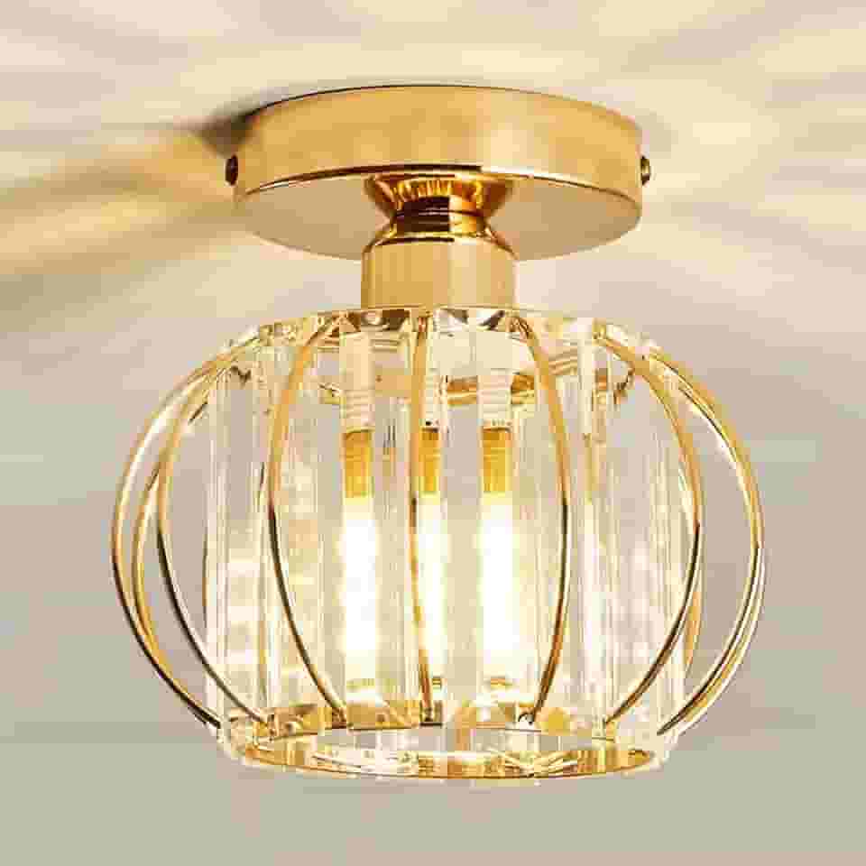 Luminária de Teto Dourada com Acabamento em Ferro e Cristal – Estilo Farmhouse Vintage para Salas, Corredores e Banheiros