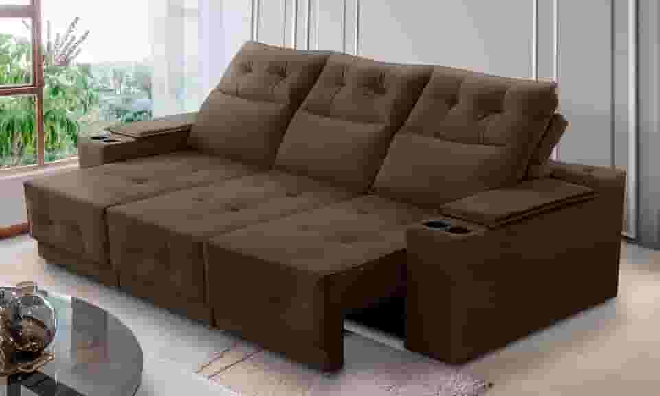 Sofá Retrátil e Reclinável 3 lugares 2,10m com Porta Copos e USB Hannah Suede Marrom Adonai Estofados