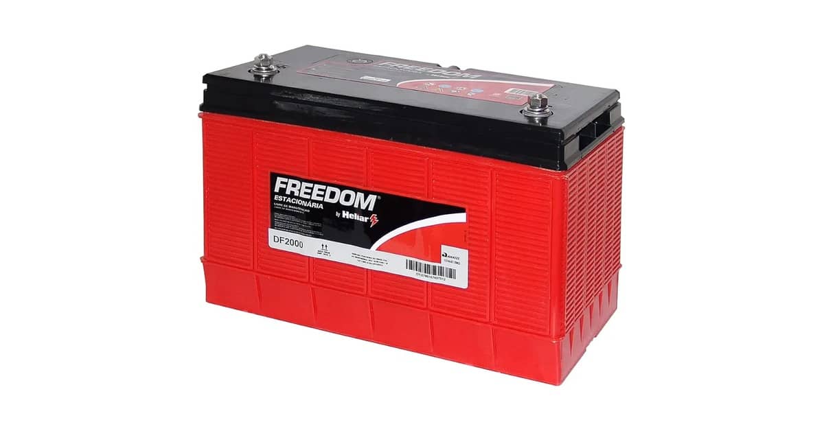 Qual É a Melhor Bateria Estacionária Para Sistema Solar: Lítio vs. Chumbo