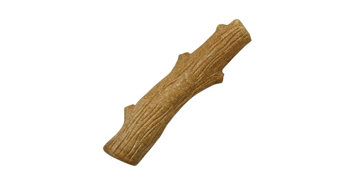 Qual É o Melhor Brinquedo Para Cães Que Gostam de Mastigar Madeira: 9 Opções Que Não Lascam