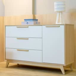Cômoda Infantil MDF com 3 Gavetas e 1 Porta Petit Marca Quater