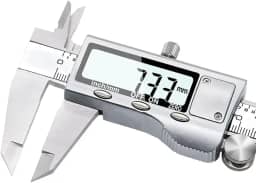 Paquímetro Digital de Aço Inox Com Estojo 150 mm