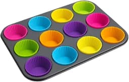 Forma Antiaderente em Aço Carbono com 12 Cavidades para Cupcakes, Muffis - Assadeira com 12 Forminhas Silicone Reutilizáveis – Kit para Bolos, Pães de Queijo e Doces – Utensílio Prático e Durável