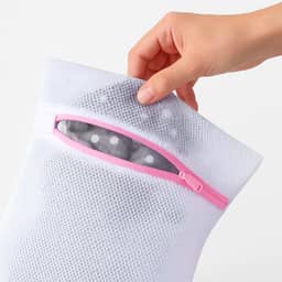 Saco para Lavar Roupa Delicada na Maquina Kit com 3 Unidades Saco de Lavar 50x70 cm Resistente com Ziper.