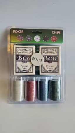 Kit Poker Completo 100 Fichas + 2 Baralhos + Toalha e Regras – Melhor Custo-Benefício, Ideal para Iniciantes e Jogar em Qualquer Lugar