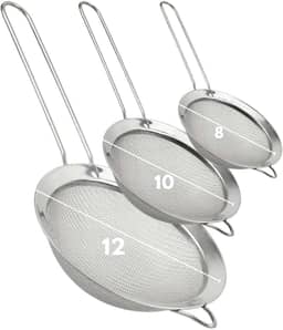 Kit com 3 Peneiras de Cozinha Inox com Alça – Tamanhos 8cm, 10cm e 12cm – Para Coar, Peneirar e Lavar Alimentos com Facilidade - Premium