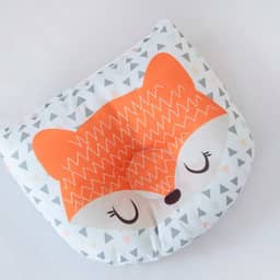 Travesseiro Almofada Anatômico de Bichinhos para Bebê Feminino e Masculino RN (Raposa Laranja)