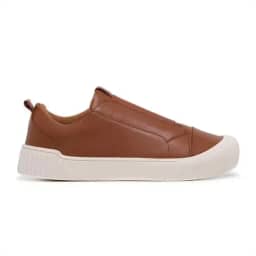 Tênis feminino casual slip on calce fácil em couro Via Madamah