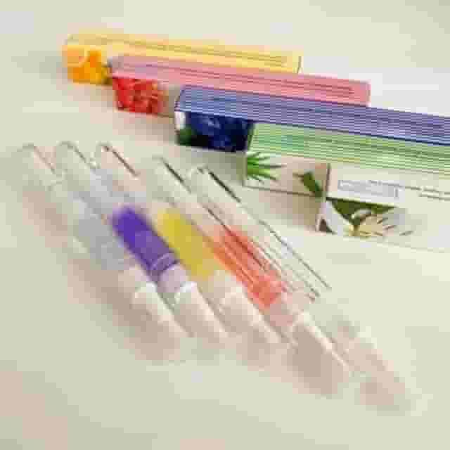 Kit 5 Canetas Óleo Hidratante Cutículas Revitalizador De Unhas Gel Sabor Fragrância Flores e Frutas VARIADO