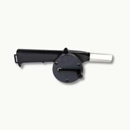 Soprador Manual para Churrasqueira com Boca Metálica – Acessório Portátil para Acender Fogo com Segurança, Praticidade e Controle