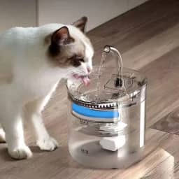 Bebedouro Automático para Gatos com Fonte de Água Circulante, LED, 1.8L, Transparente e Branco