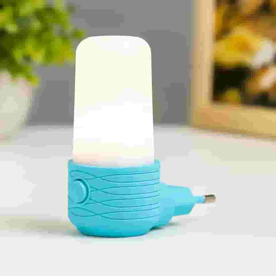 Luminária de Tomada LED Luz Noturna Bivolt – Elegante e Compacta – Duas Cores (Branca e Amarela) – Para Quarto Infantil, Corredor, Sala, Cozinha e Ambientes Escuros (Azul)