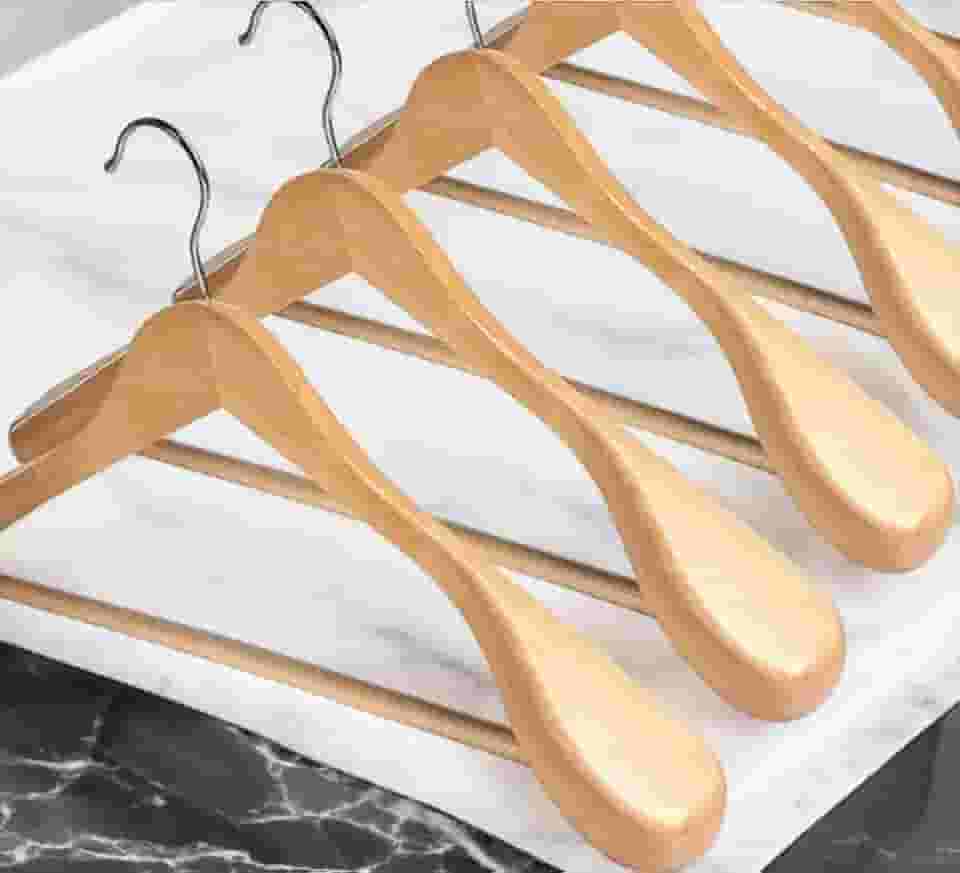 10 Cabides De Madeira Para Terno Luxo - Casacos, Alta Resistência, Design Clássico, Madeira Marfim