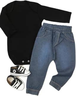 Kit 3 Peças Bebê Estilo Urbano com Body, Calça e Tênis Loja Era Uma Vez 0-12 Meses