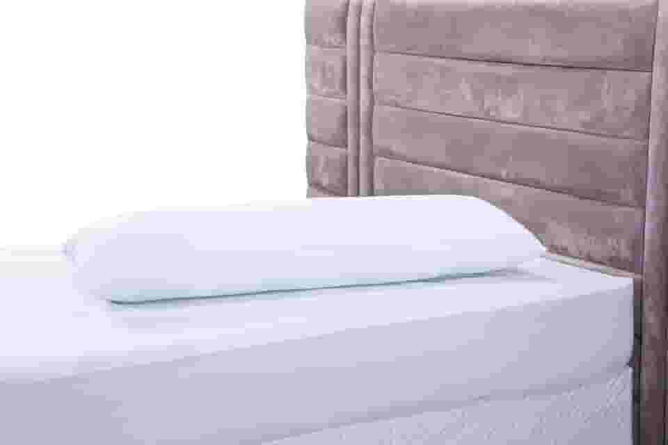 Fronha Travesseiro De Corpo Pele De Pêssego 1,35x0,45 Xuxão Branca