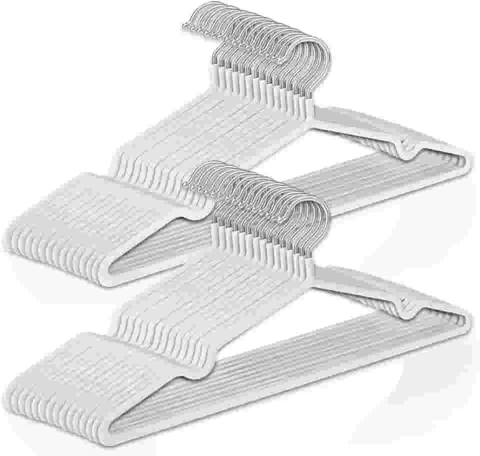 Kit 30 Cabides Adulto Metal Emborrachado Antiderrapante para Roupas, Blusas e Calças (Branco)