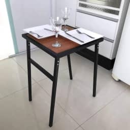 Mesa Pequena Quadrada Para Cozinha Ou Sacada De Apartamento, MetalCromo, Preto, Tamanho único