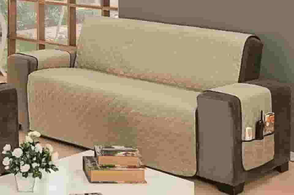 Protetor De Sofá Impermeável 3 Lugares Padrão Liso Dupla Face Tecido Microfibra Kaqui/Marrom