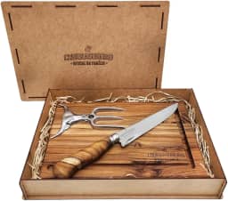 Kit Churrasco Completo – Tábua, Faca e Garfo do Churrasqueiro Oficial da Família, Ideal para Presentear e Garantir o Melhor Churrasco com Praticidade