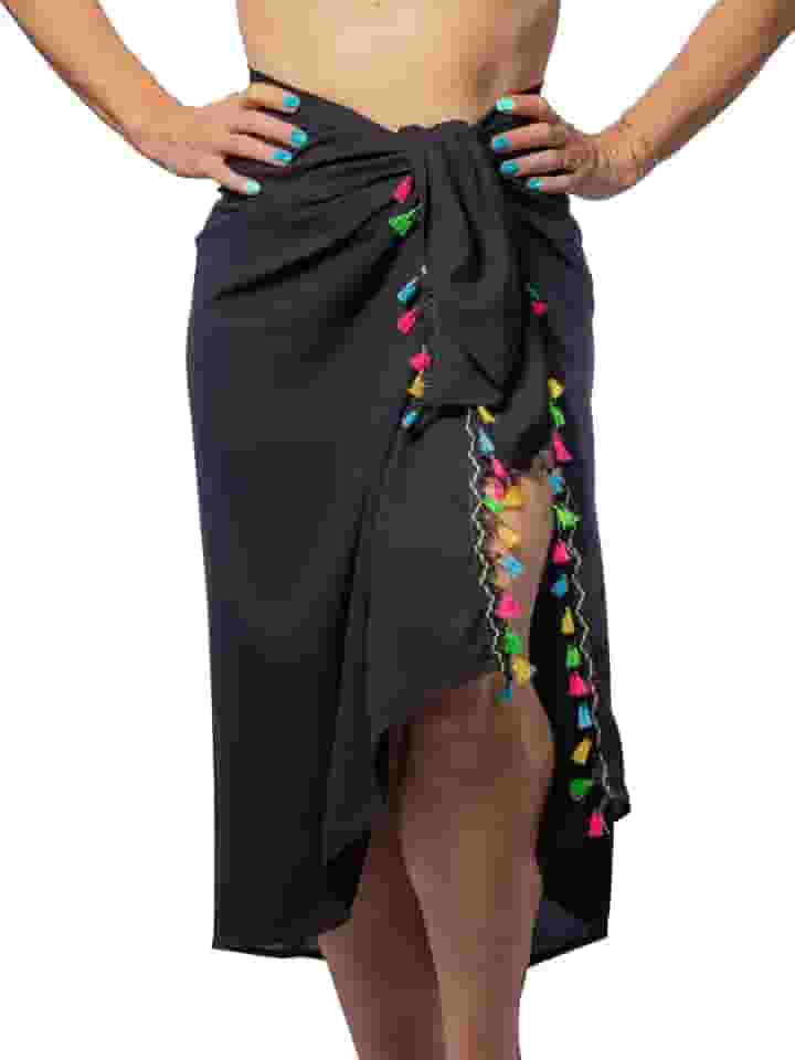 Canga de Praia Em Viscolinho Preta com Franja Colorida Saída de Praia Canga Viscose