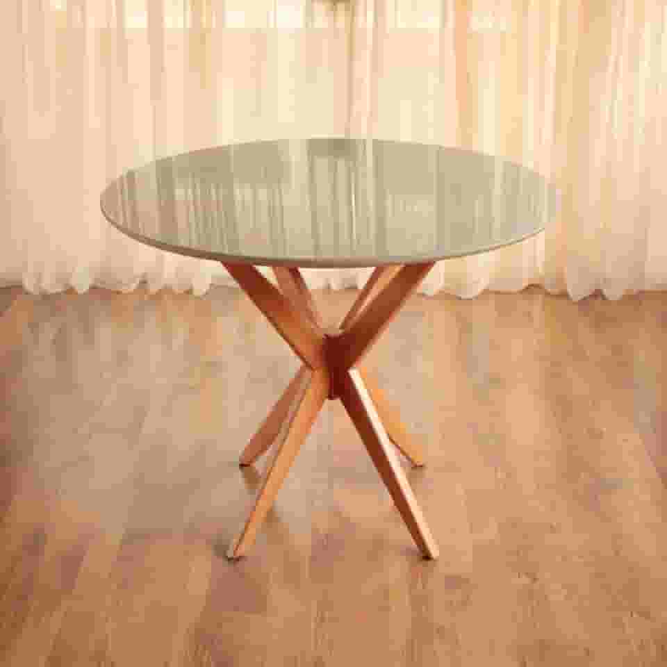 Mesa de Jantar Redonda Laqueada Tampo com Vidro Temperado Base Estrela em Madeira Maciça Mel (90 CM)