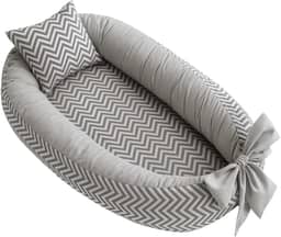 Ninho redutor de berço bebê percal 100% algodão + Almofada Anatomica Estampada Unissex (Chevron Cinza)