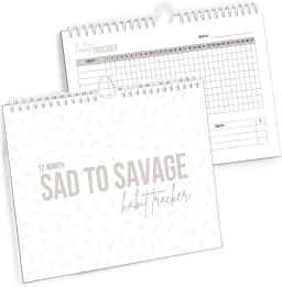 SAD TO SAVAGE Habit Tracker por Shelby Sacco – Diário diário de hábitos com afirmações e material educacional no ciclo de hábitos para criar hábitos para melhorar sua vida