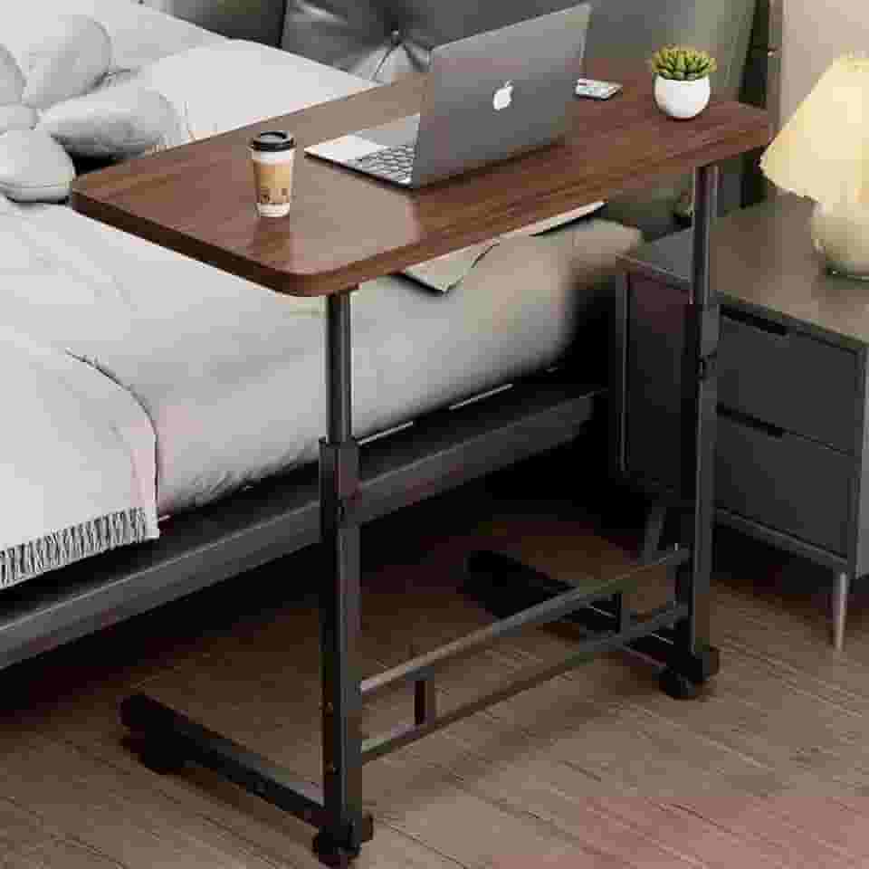 Mesa Notebook Multifuncional com Rodinhas e Altura Ajustável – Home Office, Escrivaninha para Computador e Estudo (Marrom com preto)