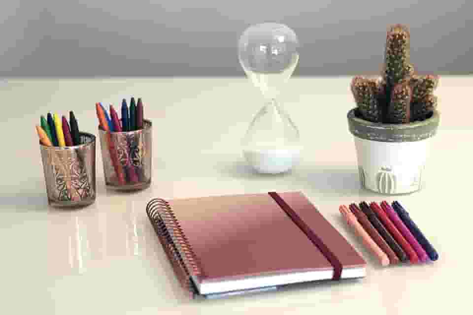 Caderno Escolar 1/4 96 Folhas Bronze Confetti