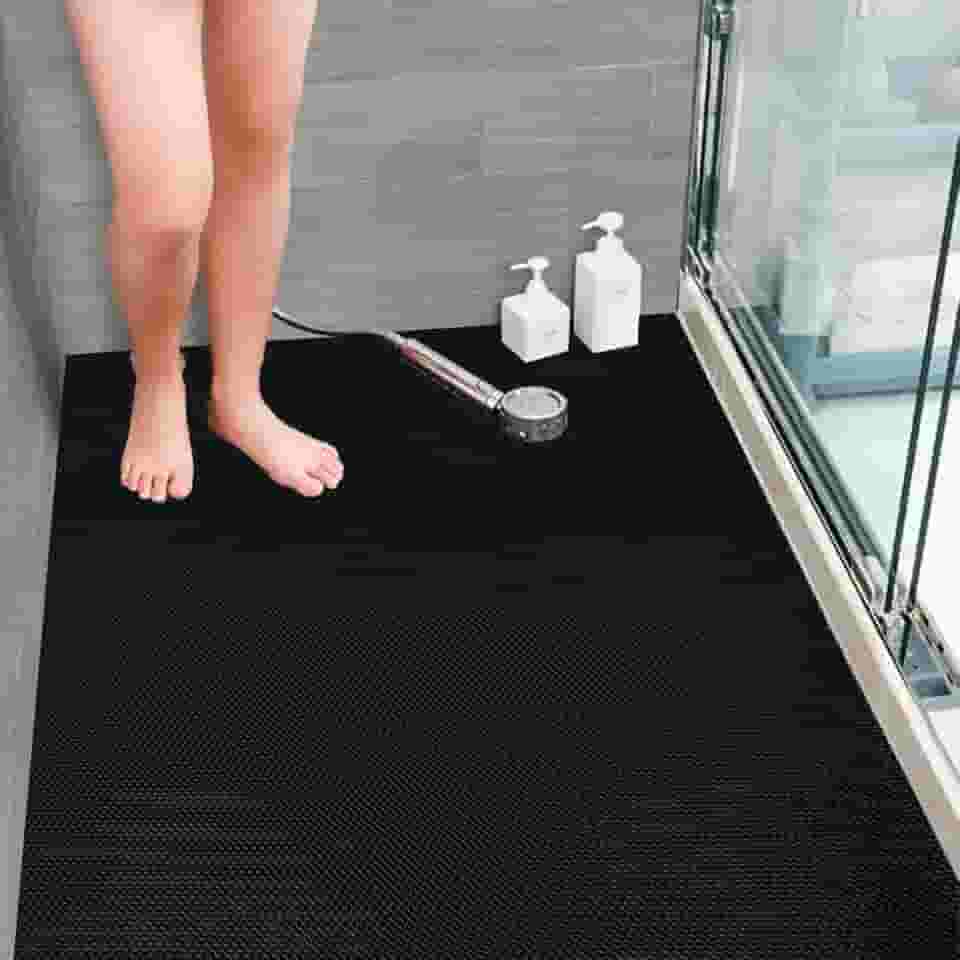 Tapete Antiderrapante Para Banheiro, Chuveiro, Box, Piscina, Áreas Molhadas (Onda Preto, 0,60 X 1,20)