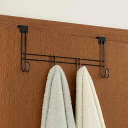 Cabide para Porta com 4 Ganchos para Pendurar Toalha Roupas Bolsas e Acessórios Multiuso (1 UND) (Preto)