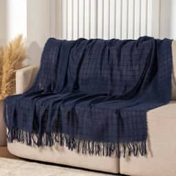 Manta Decorativa Sofá 140x170 cm 100% Algodão com Textura Quadriculada e Franjas Azul Marinho