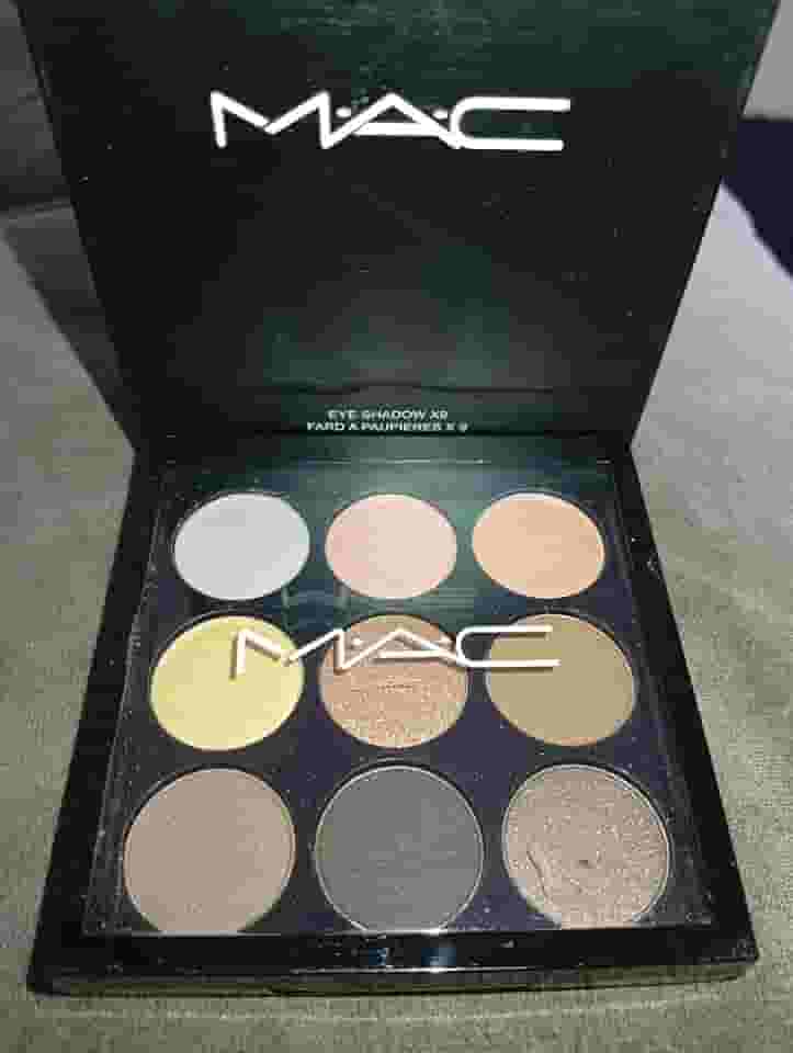 MAC Eye Shadow X9, Paleta de Sombras com 9 Cores, Tons Neutros e Metálicos, 250g